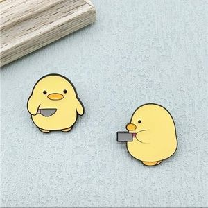 2pc Crazy Duck‎ Pins